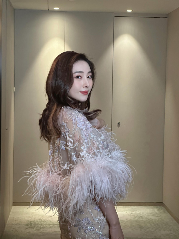 賈曉晨IG突發9字疑曝離婚宣言展新開始 結婚10年屢傳夫妻不和惹無限猜測