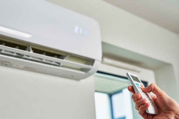冷氣病｜夏天冷氣長開極傷身！醫生教開冷氣5要訣：省電涼爽又安全