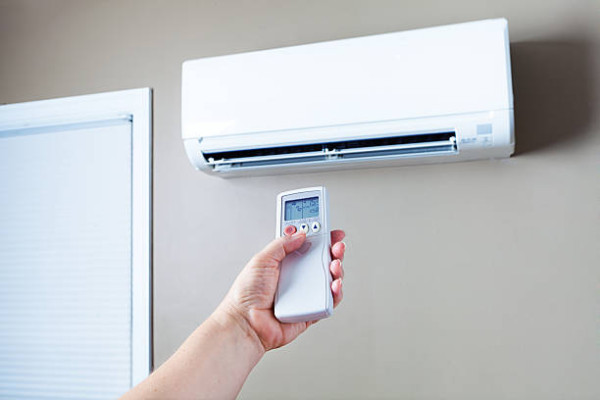 冷氣病｜夏天冷氣長開極傷身！醫生教開冷氣5要訣：省電涼爽又安全