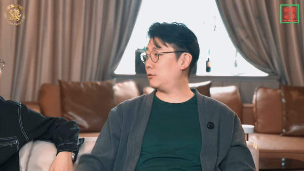 49歲男藝人首揭感情現況驚爆已低調結婚！疫情期間榮升人夫：我有個太太啦