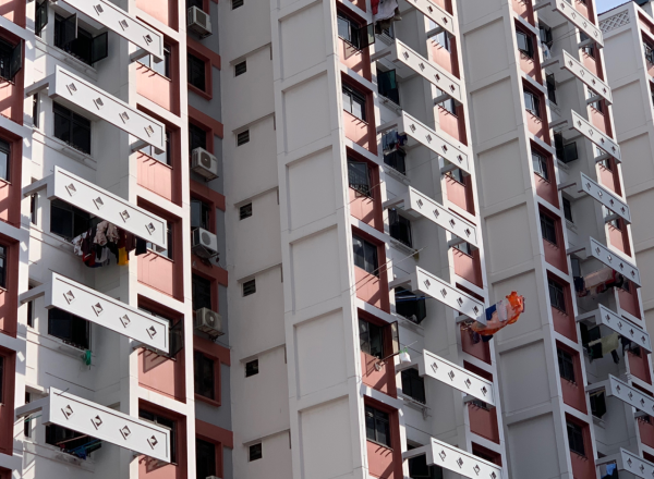 200呎公屋神级改造!硬隔3房间住一家5口 牺牲一重要空间!网友吓窒:用来做劏房出租?