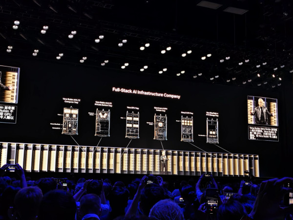 Computex 2026｜NVIDIA 跨界推 Vera CPU！Vera Rubin 全面量產硬化「AI 工廠」基礎設施