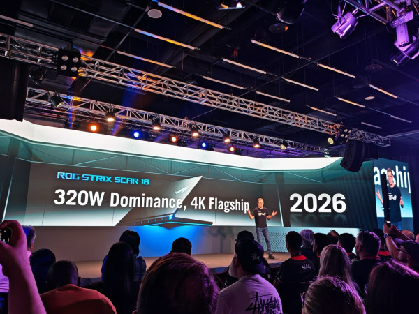 Computex 2026｜ROG 20 周年限定 Xbox Ally X20 套裝登場 配 AR 眼鏡秒變 171 吋電影院！同場推出 ROG SCAR 18 (2026) 刷新筆電性能上限