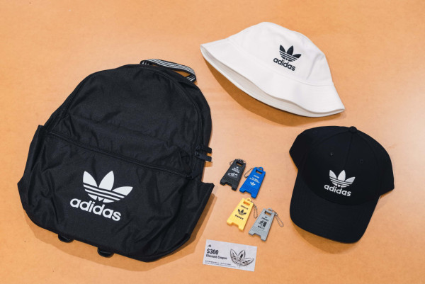 adidas新店送限量版吊飾/棒球帽/背包/現金券！簡單3步即免費獲得！網民實測成功夾走禮品 