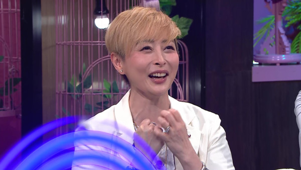 私家侦探惊爆富豪未婚妻一脚踏七船出轨！私底下断正表面清纯私下服务玩很大