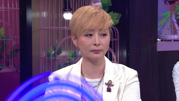 私家侦探惊爆富豪未婚妻一脚踏七船出轨！私底下断正表面清纯私下服务玩很大