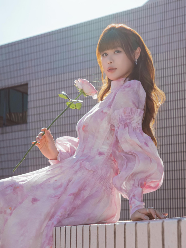 古佩玲現身尖沙咀驚現雙唇異常進化 真人芭比五官嚇窒網民：連個嘴都唔放過