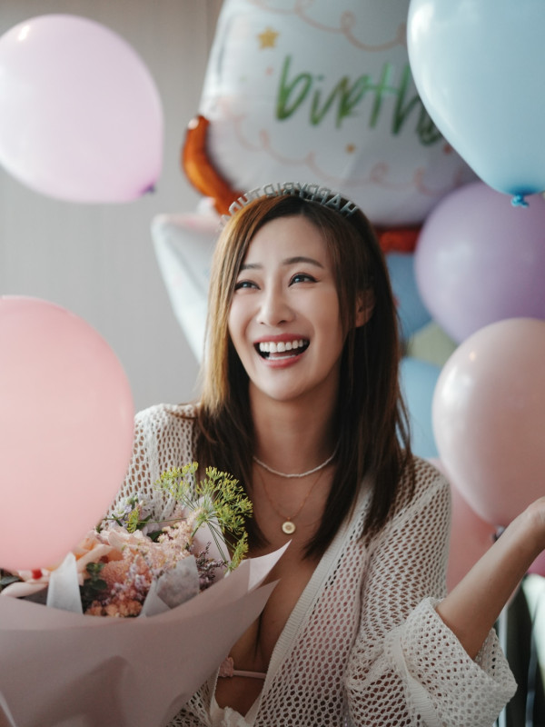 39歲朱智賢失戀兩年IG突晒婚紗照！自爆「好事近」疑似秘婚惹網民洗版恭喜