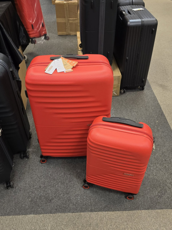 開倉優惠｜尖沙咀American Tourister開倉低至3折！行李箱最平$300買到 大細組合喼勁減逾$1500！