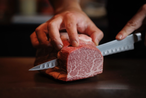 銅鑼灣全新Omakase燒肉店開幕！日籍廚藝團隊主理/和牛割烹料理/時令野味