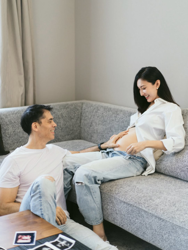 30歲陳約臨結婚5年報喜懷孕！IG大晒孕肚晒BB超聲波相 混血老公溫柔摸肚閃爆網民
