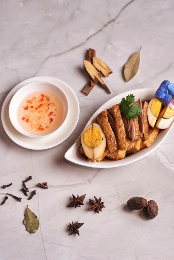 百樂潮州推出59週年限定套餐！鮑魚蠔仔粥/龍鬚金甲發財卷/胡椒鮮蟹肉焗粉絲煲