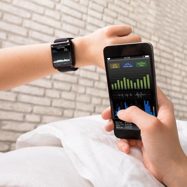 戴智能手錶監測睡眠有用嗎？研究揭致命盲點：過度做「此動作」恐更易失眠
