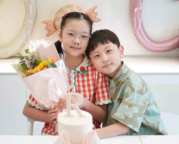 譚俊彥11歲大女近照曝光暴風成長！戴鋼牙箍零影響氣質五官神複製媽媽