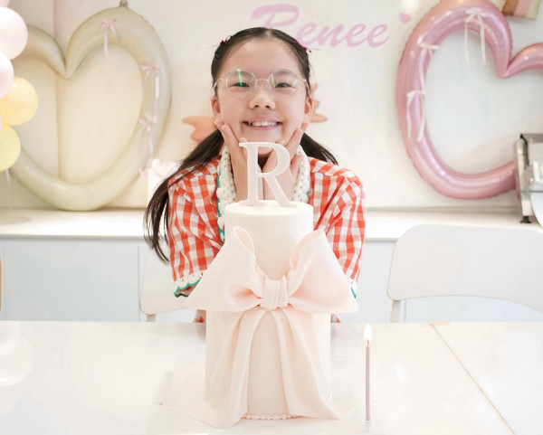 譚俊彥11歲大女近照曝光暴風成長！戴鋼牙箍零影響氣質五官神複製媽媽