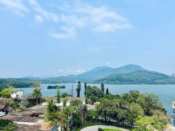 深圳羅湖新地標！東湖公園湖光塔日夜景超靚 19.5米高白色螺旋塔＋360度觀景台 