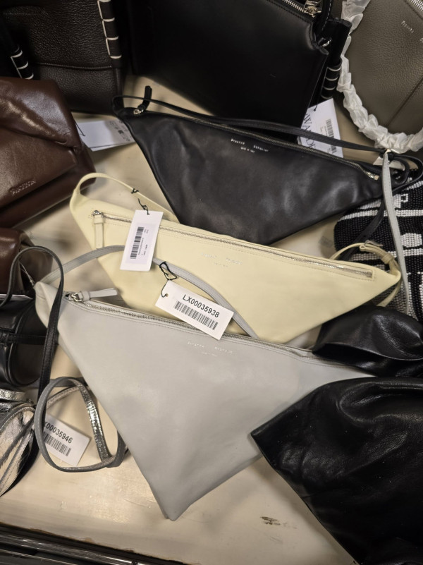 开仓优惠︱海港城名牌包开仓低至1.5折！699元起入手A.P.C. / MARC JACOBS / KARL LAGERFELD / MOSCHINO