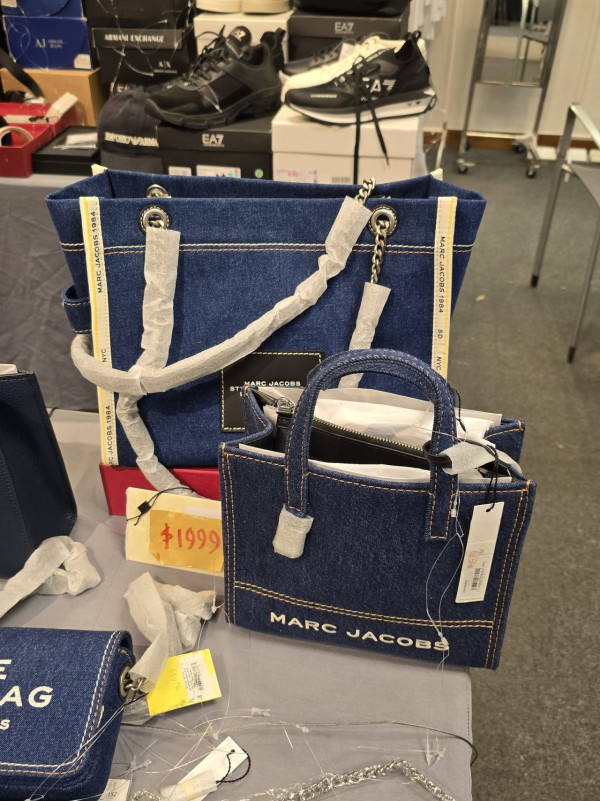 开仓优惠︱海港城名牌包开仓低至1.5折！699元起入手A.P.C. / MARC JACOBS / KARL LAGERFELD / MOSCHINO