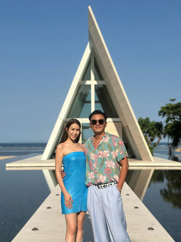 杨明结婚︱杨明庄思明8月2日正式结婚喜帖曝光！吉隆坡举行婚礼见证10年爱情长跑