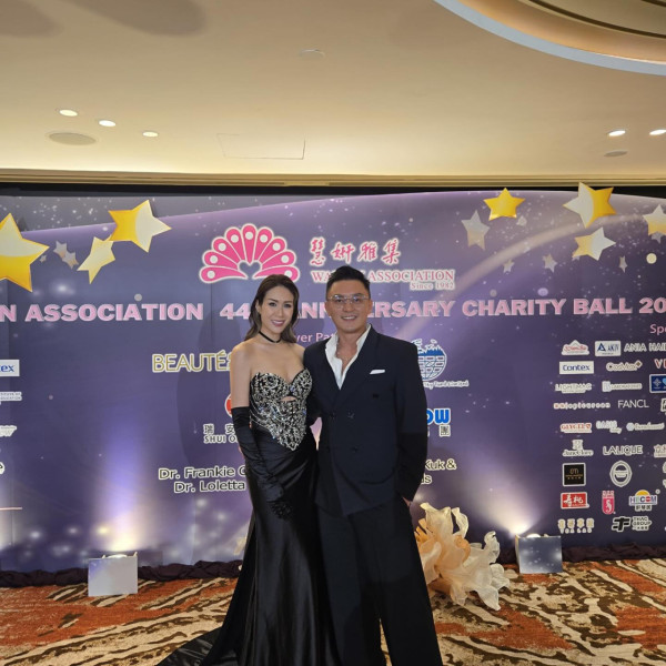 杨明结婚︱杨明庄思明8月2日正式结婚喜帖曝光！吉隆坡举行婚礼见证10年爱情长跑