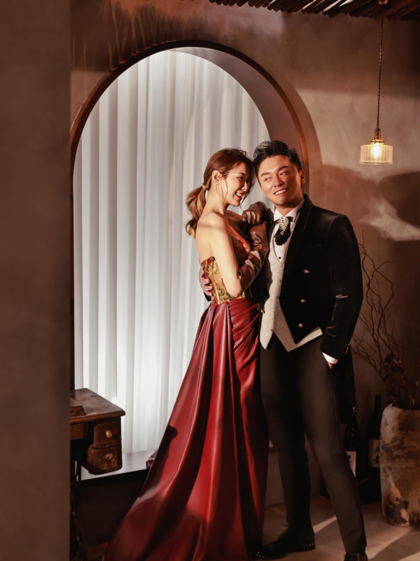 杨明结婚︱杨明庄思明8月2日正式结婚喜帖曝光！吉隆坡举行婚礼见证10年爱情长跑