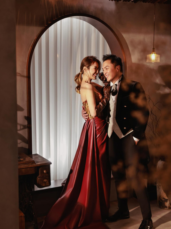 杨明结婚︱杨明庄思明8月2日正式结婚喜帖曝光！吉隆坡举行婚礼见证10年爱情长跑
