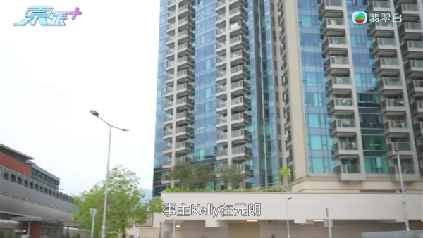 元朗新楼盘未入住先变“水舞间” 镜柜打钉刺穿水管引发瀑布！赔偿9万拉锯3个月