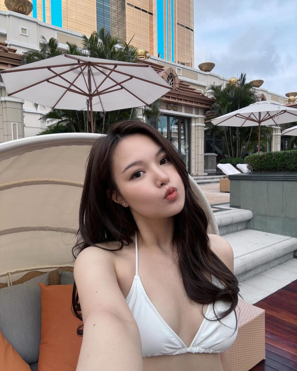 前港姐冠軍宋宛穎雙胞胎細妹神科畢業！頂級顏值靚過明星家姐獲封「最美醫生」