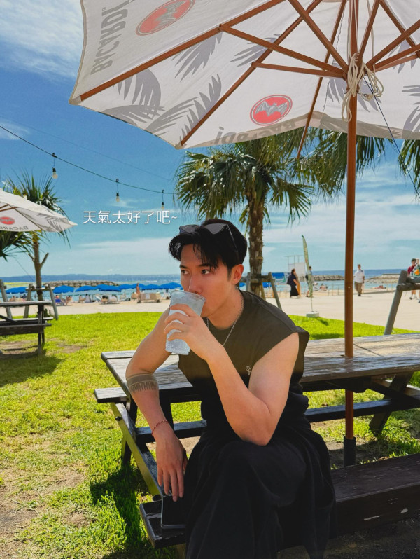 再有MIRROR成員後援會無預警解散！上載熄燈短片竟獲偶像IG曝「黑底微笑」回應？