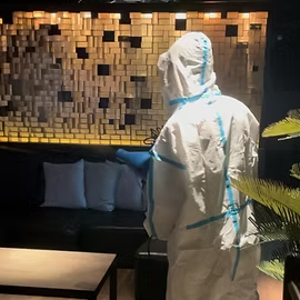猴痘︱下体溃疡惊觉中招!43岁确诊男曾赴旺角“胡同”及酒店多人“激战” 卫生署急寻密切接触者