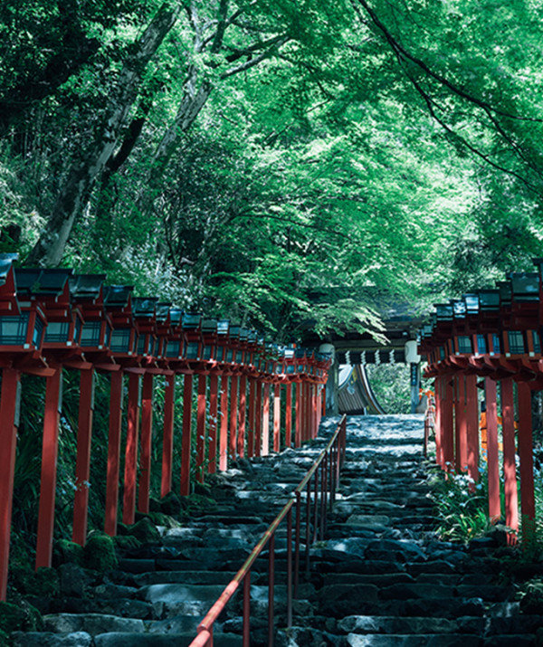 貴船神社(圖片來源:kifunejinja.jp) 日本都市傳說|關西藏著恐怖傳說的四大神社!港人必去景點上榜!喺呢度行錯會被「神隱」?