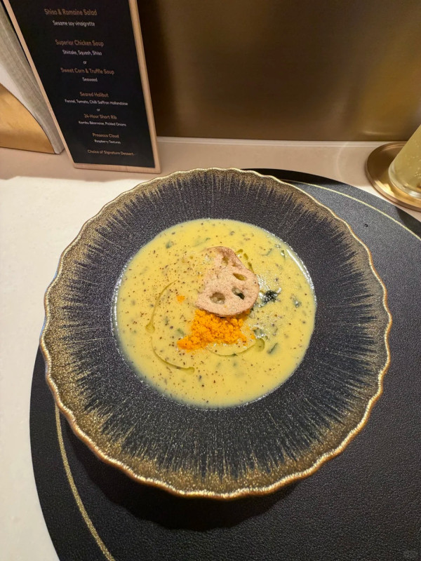香港機場嘆免費Omakase！網民教一招$0食6道菜！慢煮牛小排/黑松露湯！附免費入場方法