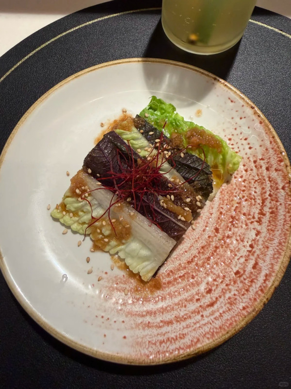 香港機場嘆免費Omakase！網民教一招$0食6道菜！慢煮牛小排/黑松露湯！附免費入場方法