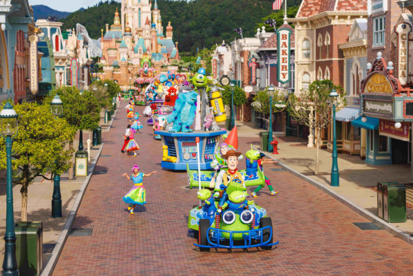迪士尼優惠|全新大人小童價門票優惠 人均$499起!Pixar Summer Fest 濕身派對+全新Pixar好友星空匯演