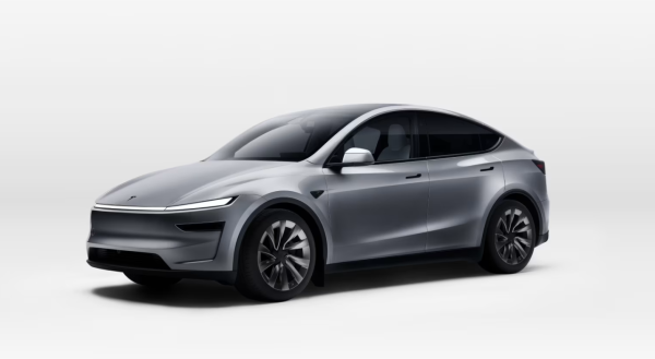 電動車快充傷電池？Tesla車主實測半年跑2.5萬公里容量99% 全因做對這3件事 