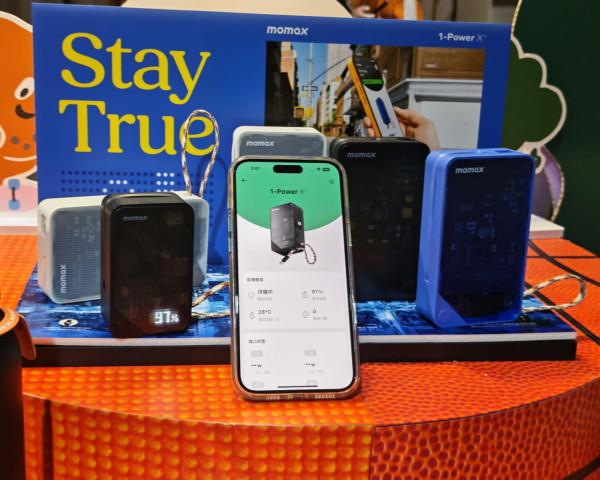 Momax 一次過發布 AI 流動電源、超薄鏡面電源及 GaN 充電器 智能充電生態全面升級