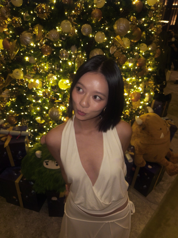 27歲女藝人豪門撻Q後承認新戀情！自爆主動倒追男友：唔見家長都唔得啦