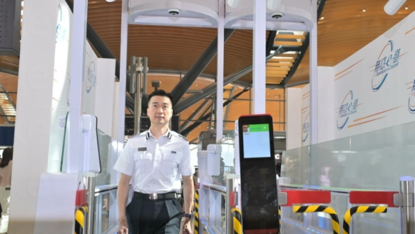 港珠澳大橋無感e-道6.25試行！免拎身份證5秒通關 滿足1條件搶先體驗
