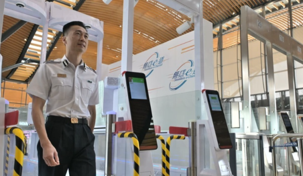港珠澳大橋無感e-道6.25試行！免拎身份證5秒通關 滿足1條件搶先體驗