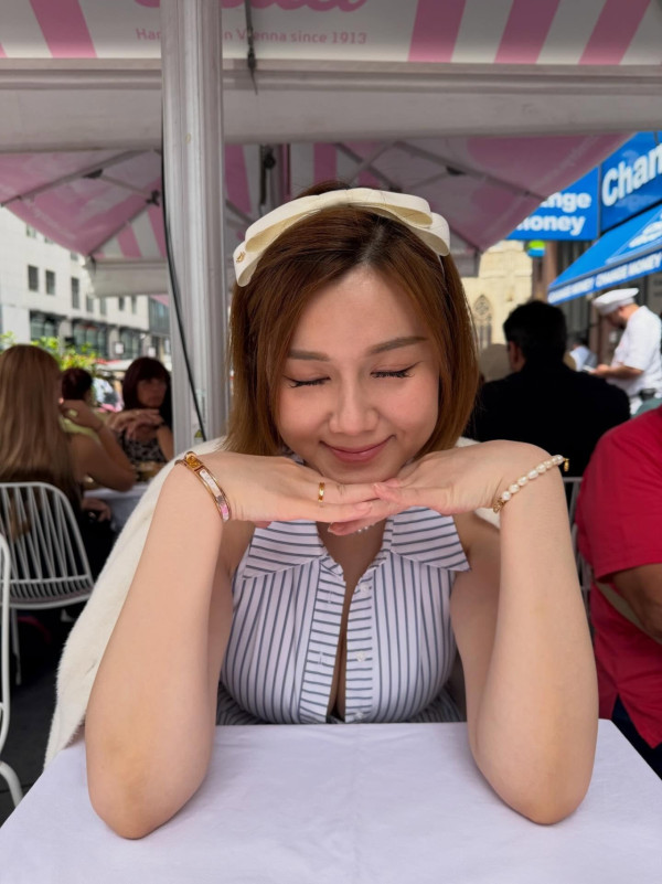 前TVB女星真空上陣遊維也納！性感大解放曬火辣魔鬼身材 