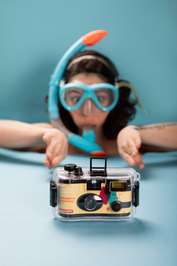 Lomography 夏日新品登場：首創玻璃鏡頭即影即有、170度魚眼　實驗感光體驗全面升級