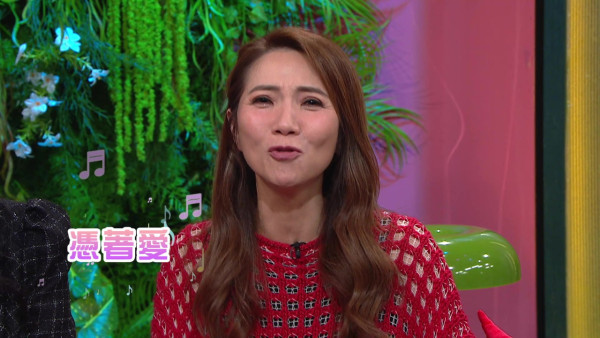 吳若希慘遭集體圍攻！被追問何時稱讚過老公 罕有「全體靜止」數秒無言以對