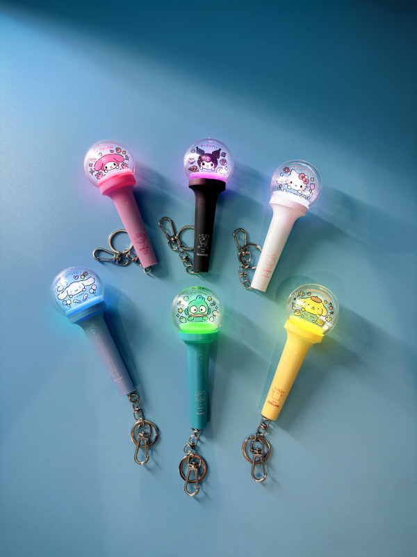 7-Eleven全新Sanrio奶嘴BB公仔匙扣！$59起買應援燈/迷你燈箱/卡套！必買JOGUMAN迷你相機盲盒 附開賣日期+售價