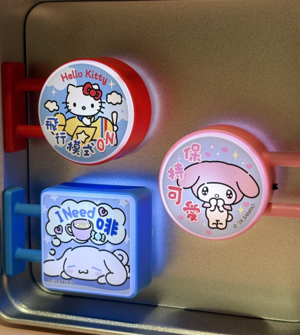 7-Eleven全新Sanrio奶嘴BB公仔匙扣！$59起買應援燈/迷你燈箱/卡套！必買JOGUMAN迷你相機盲盒 附開賣日期+售價