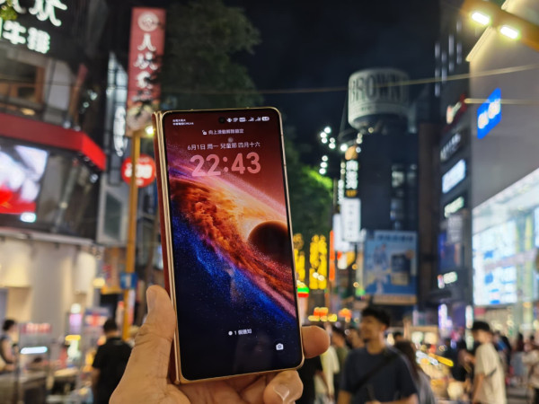 摺機大戰！Samsung 新機開賣 HONOR Magic V6 快閃禮遇反擊免費升級 1TB！8月6日前再加碼送 HONOR Watch 4 Pro