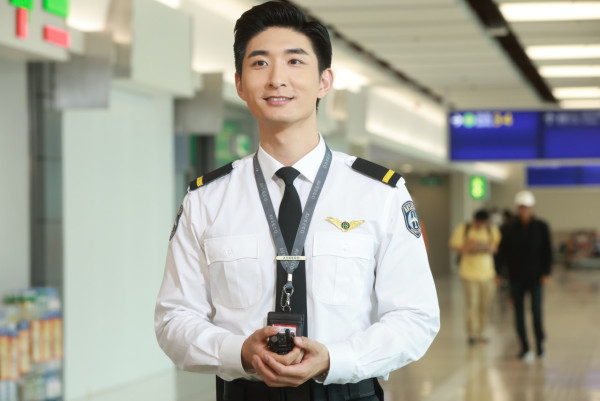 飛常日誌2｜劇情簡介＋男女演員陣容大公開！空姐造型逐個睇