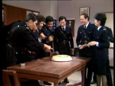 獵鷹重播線上看|1-20集大結局TVB全劇透!陳敏兒遺作回顧 劉德華首擔正經典神劇