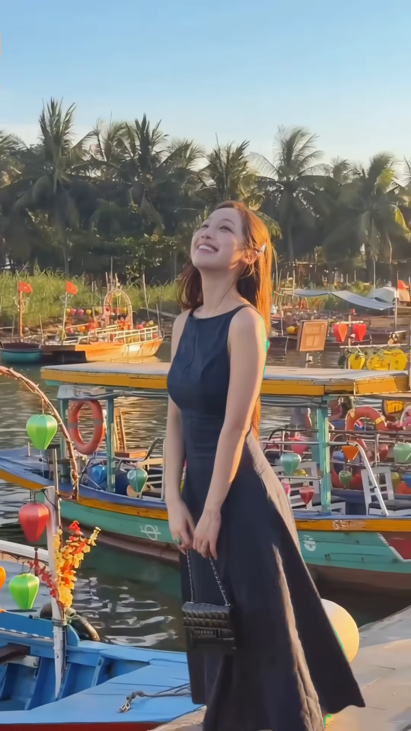 海兒側身晒魔鬼胸線條前凸後翹！男友視角晒偉大身材！網民極震撼：看她一個就夠