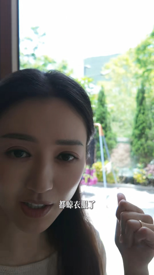 張寶兒清水灣6600萬豪宅奢華內貌曝光！巨廳氣派裝潢簡約 私人花園堪比遊樂場