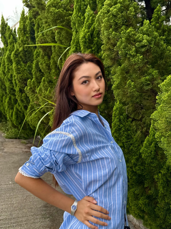 任達華21歲愛女任晴佳晒1米8完美身材！混血感顏值大眼高鼻超模氣場全開